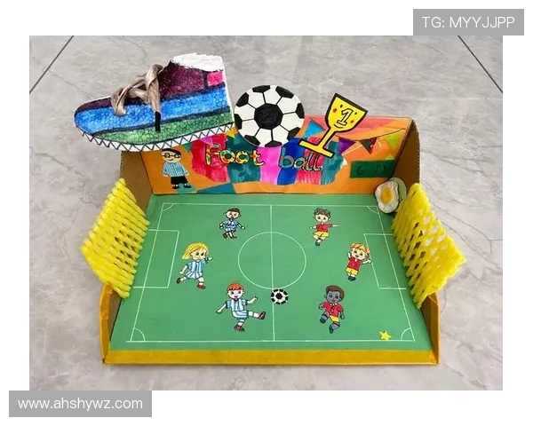 创意足球明星卡纸手工制作教程与精彩作品展示分享